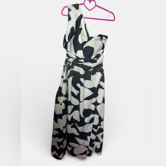 Abercrombie & Fitch Black & White Geo Print Maxi Dress - Size LP - Picture 3 of 9